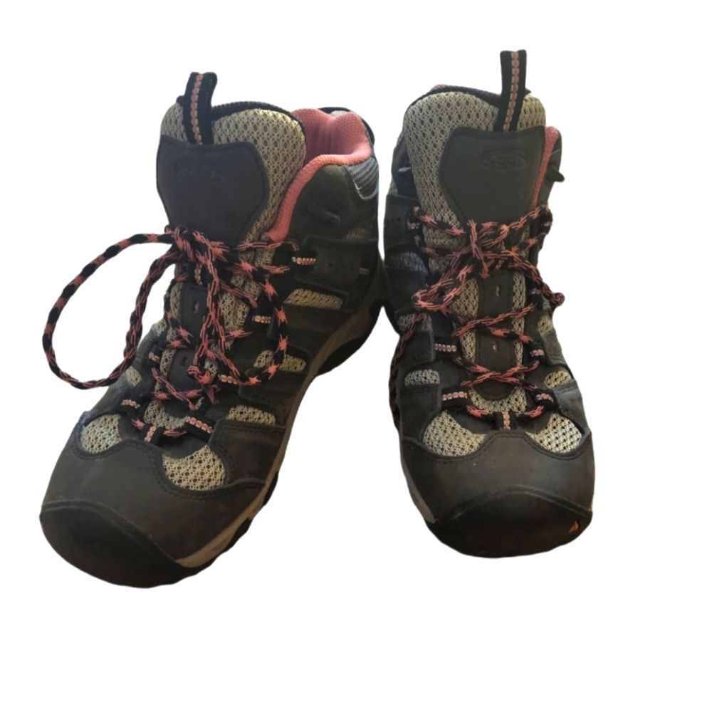 Keen Women’s Hiking Boots -8
